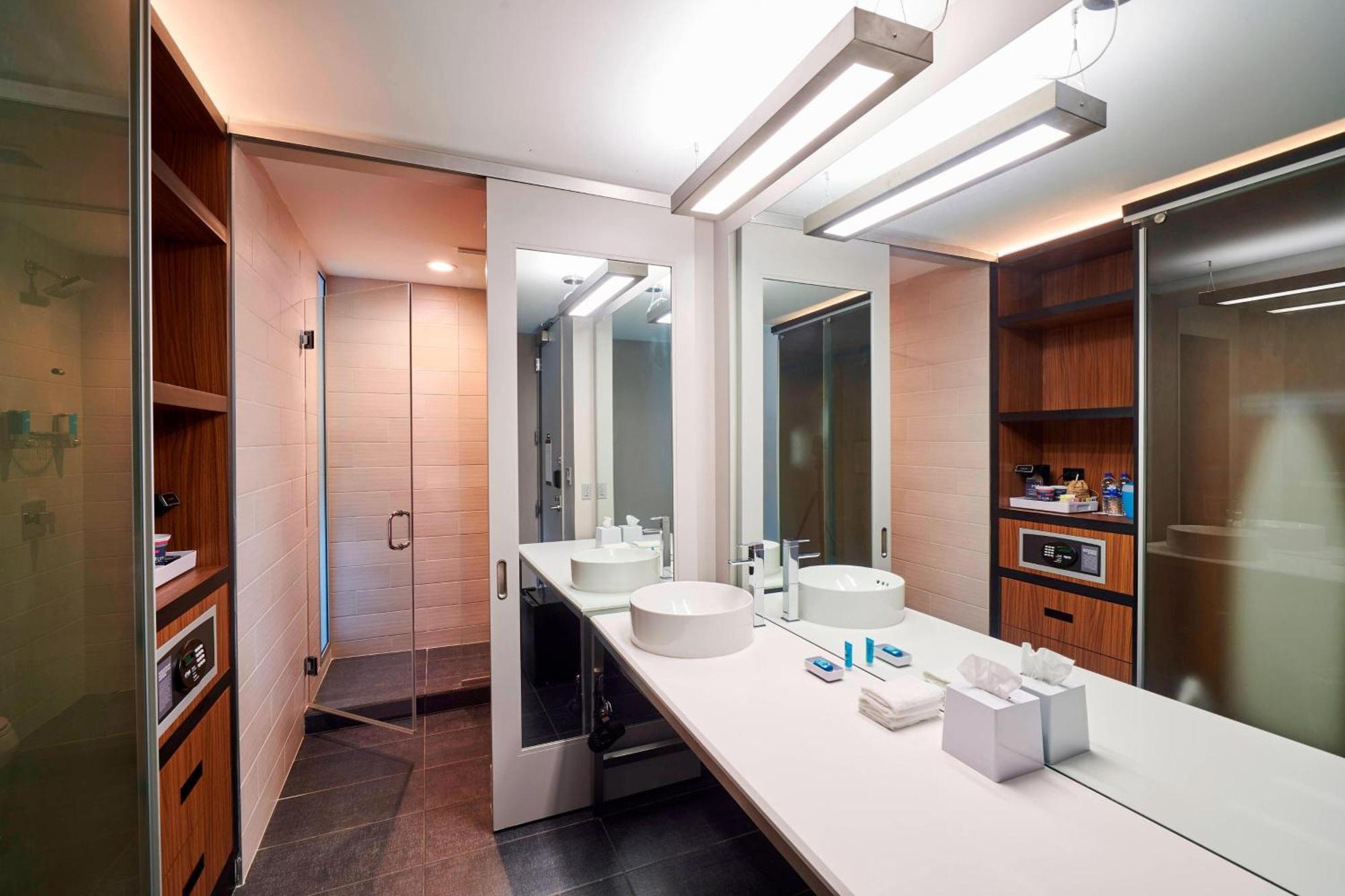 Отель Aloft Cleveland Airport Норт-Олмстед Экстерьер фото