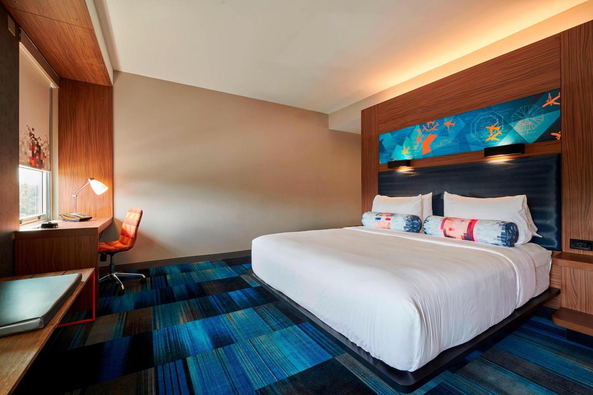 Отель Aloft Cleveland Airport Норт-Олмстед Экстерьер фото